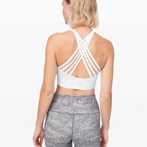Lululemon Free to be Moved bra
